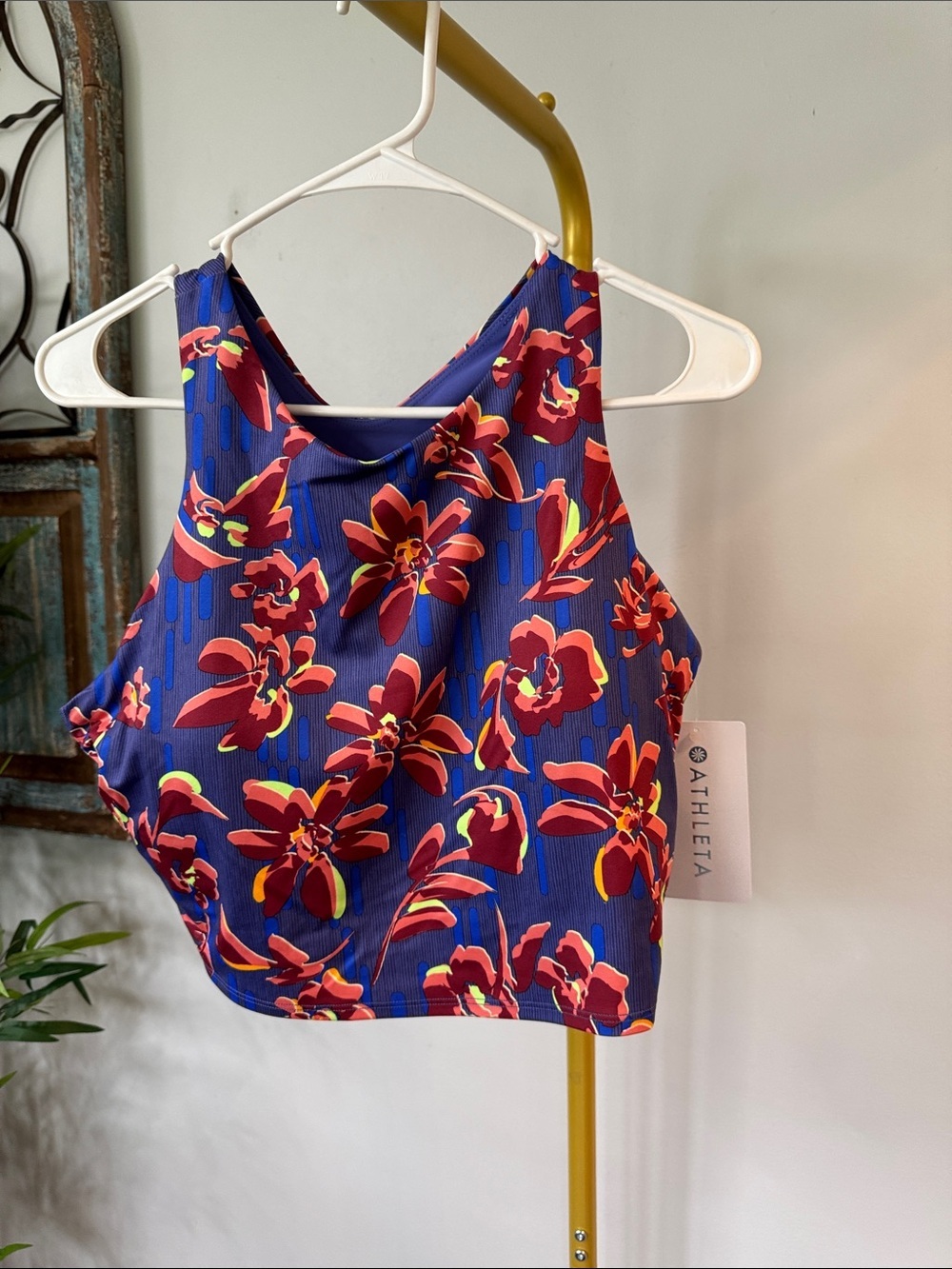 Athleta Conscious Blue Floral Crop Tank with Red and Yellow Accents NEW XL